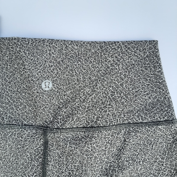 Lululemon Wonder Under Crop Leggings - Picture 2 of 6